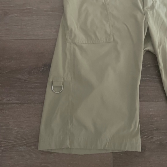 Shorts - Picture 2 of 5